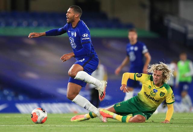 他无私地为 他无私地为