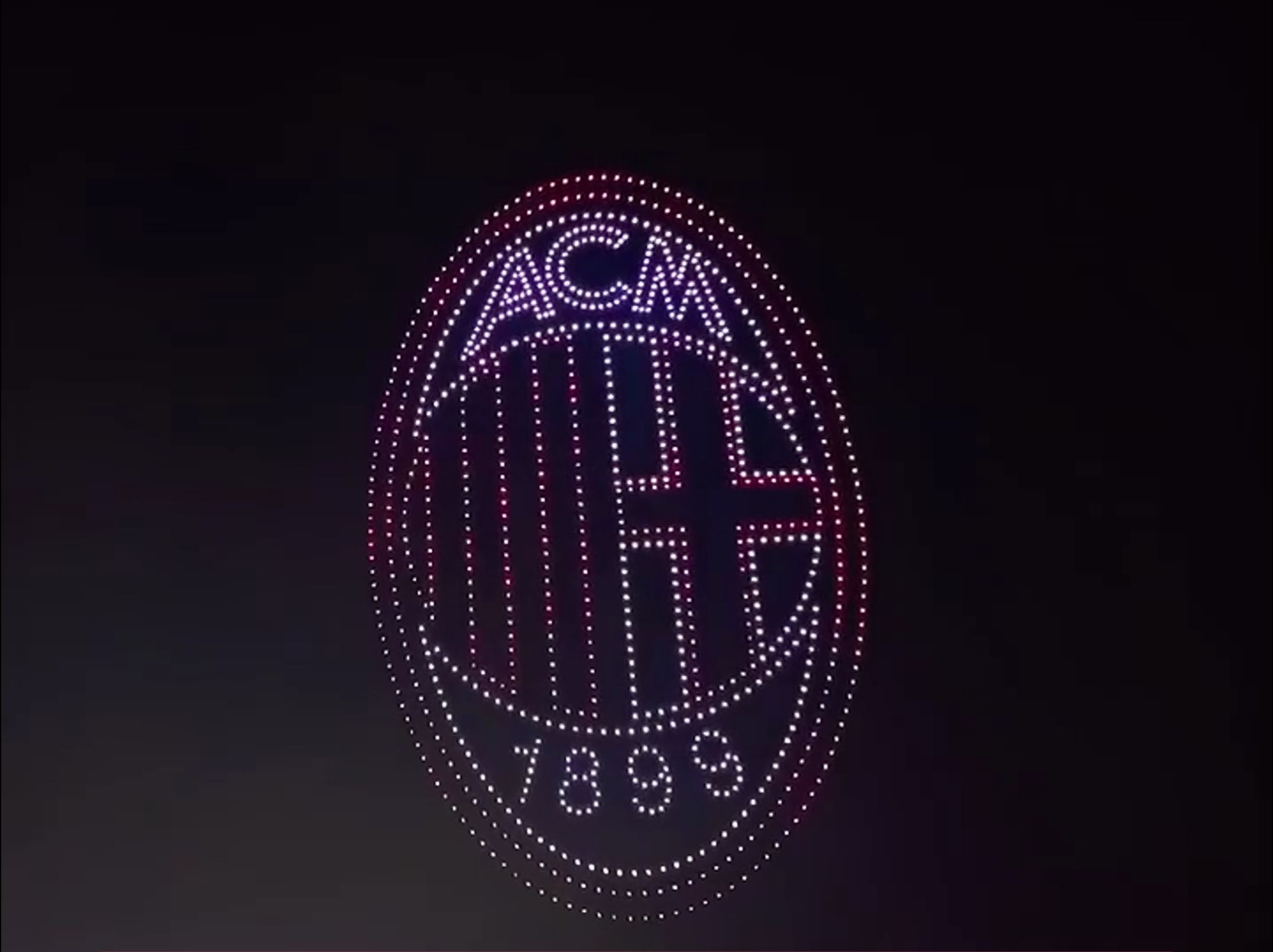 对裁判施加 对裁判施加