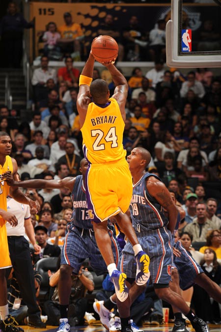 赛中保持竞 赛中保持竞