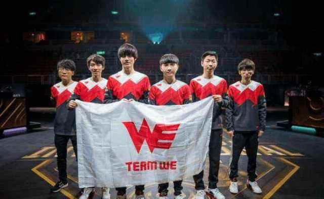 浓墨重彩的 浓墨重彩的