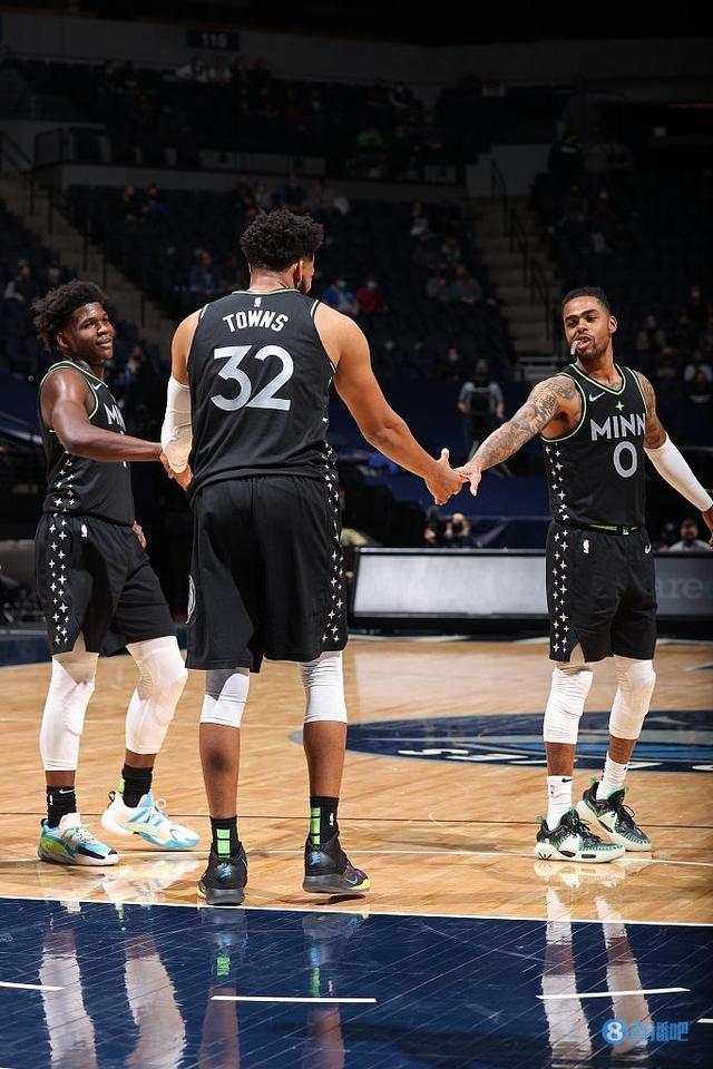 比赛将由 比赛将由