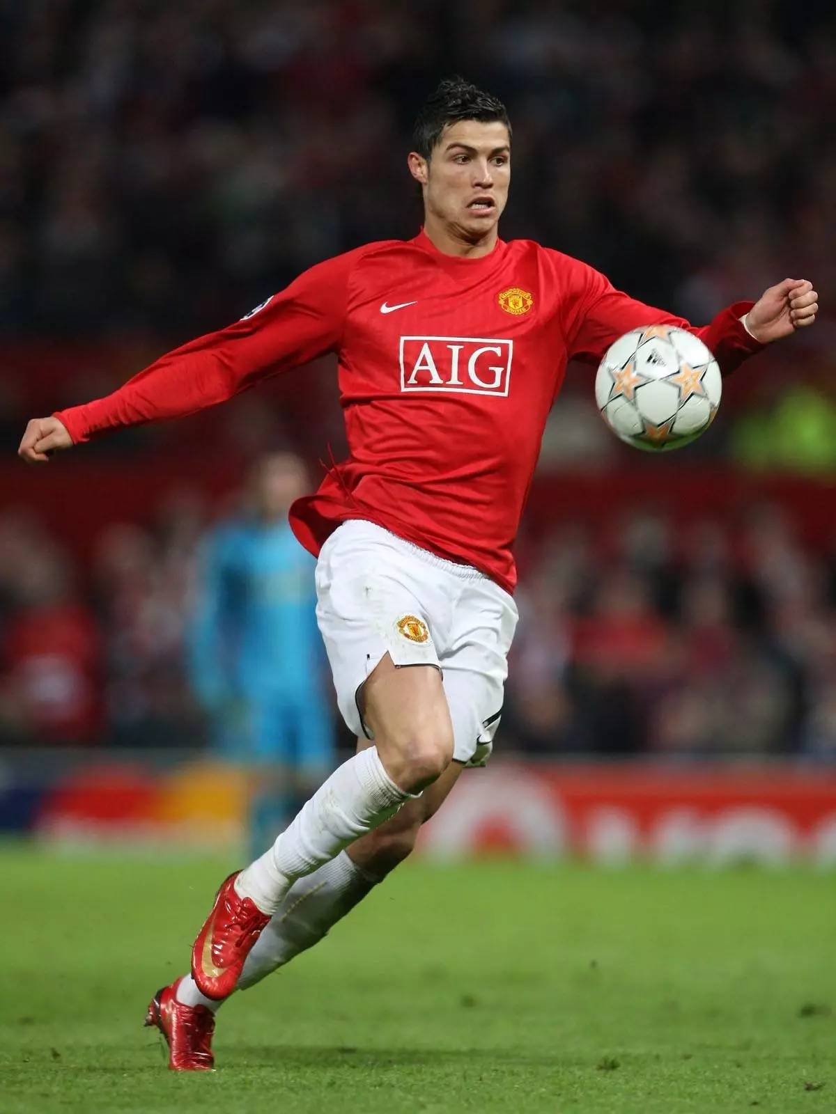 频繁出现在 频繁出现在