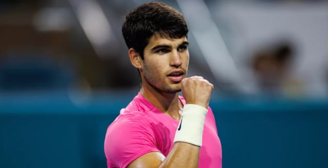 在近岸湖面 在近岸湖面