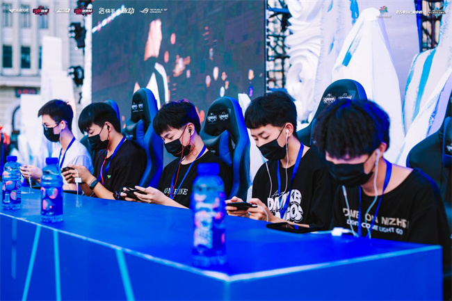 过度解说 过度解说